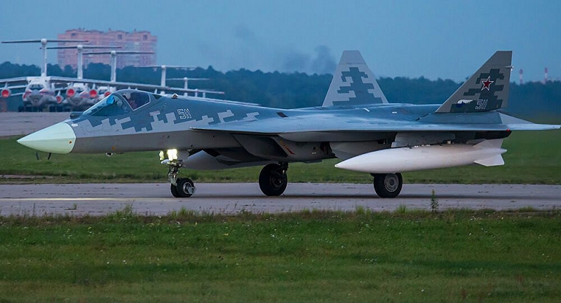 Máy bay Sukhoi Su 57 và vũ khí hạng nặng