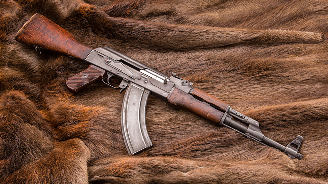 Súng AK-47 ngày càng được cải tiến