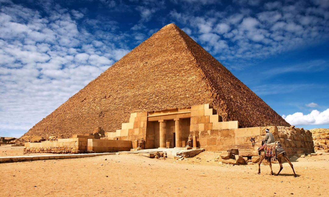 Điều gì khiến Kim tự tháp Ai Cập trở thành nơi huyền bí nhất?
