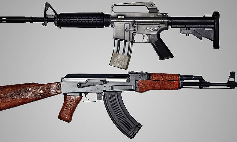AK-47 và M-16: Kẻ tám lạng người nửa cân