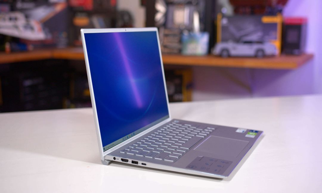 MacBook Pro 13 inch M1 2020 RAM 8GB SSD 512 GB